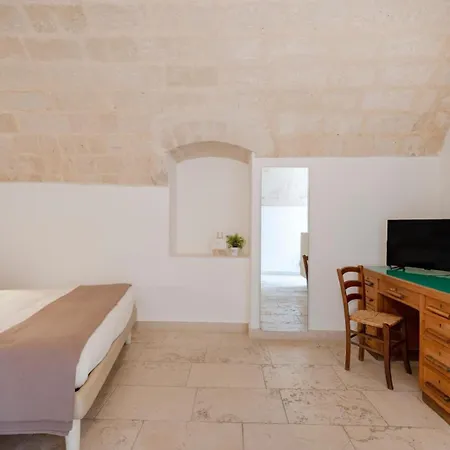 Frühstückspension La Corte Vetere - Terrazza Sui Sassi 3*