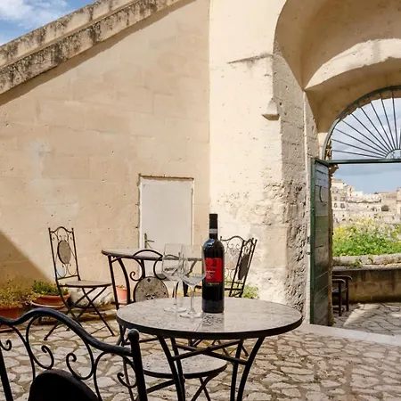 La Corte Vetere - Terrazza Sui Sassi 3* Matera