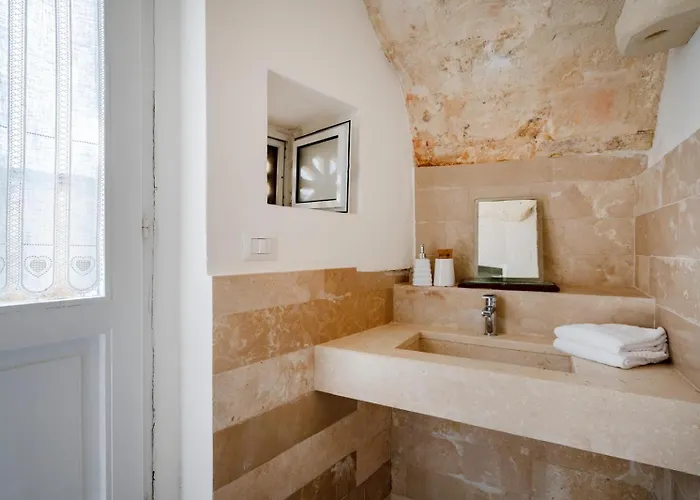 La Corte Vetere - Terrazza Sui Sassi Bed & Breakfast 3*