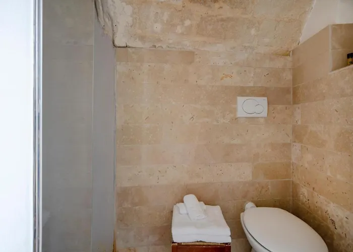 La Corte Vetere - Terrazza Sui Sassi Bed & Breakfast 3*