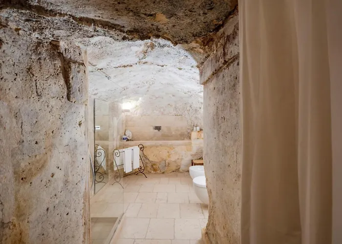 La Corte Vetere - Terrazza Sui Sassi Bed & Breakfast 3*