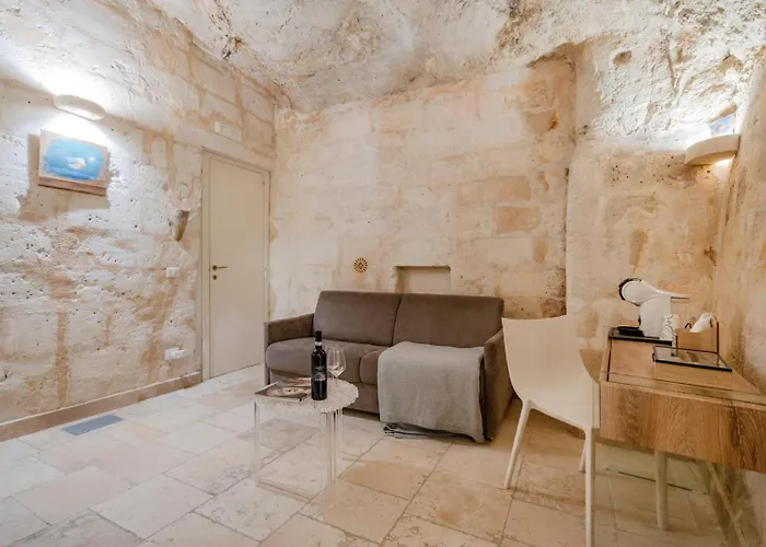 La Corte Vetere - Terrazza Sui Sassi Bed & Breakfast 3*